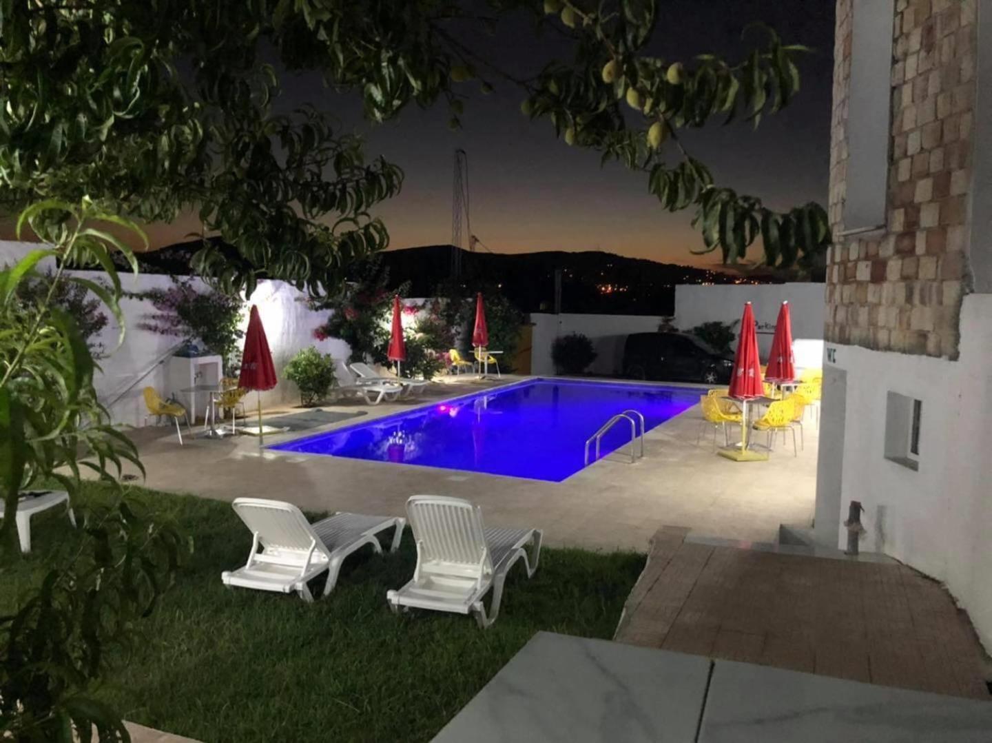 Nn Residence Табарка Екстериор снимка