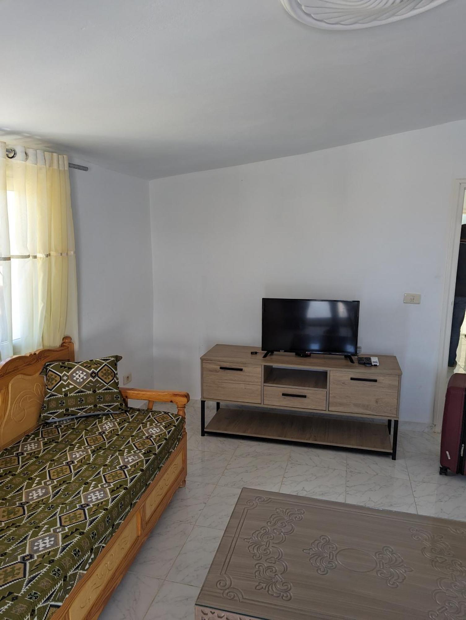 Nn Residence Табарка Екстериор снимка
