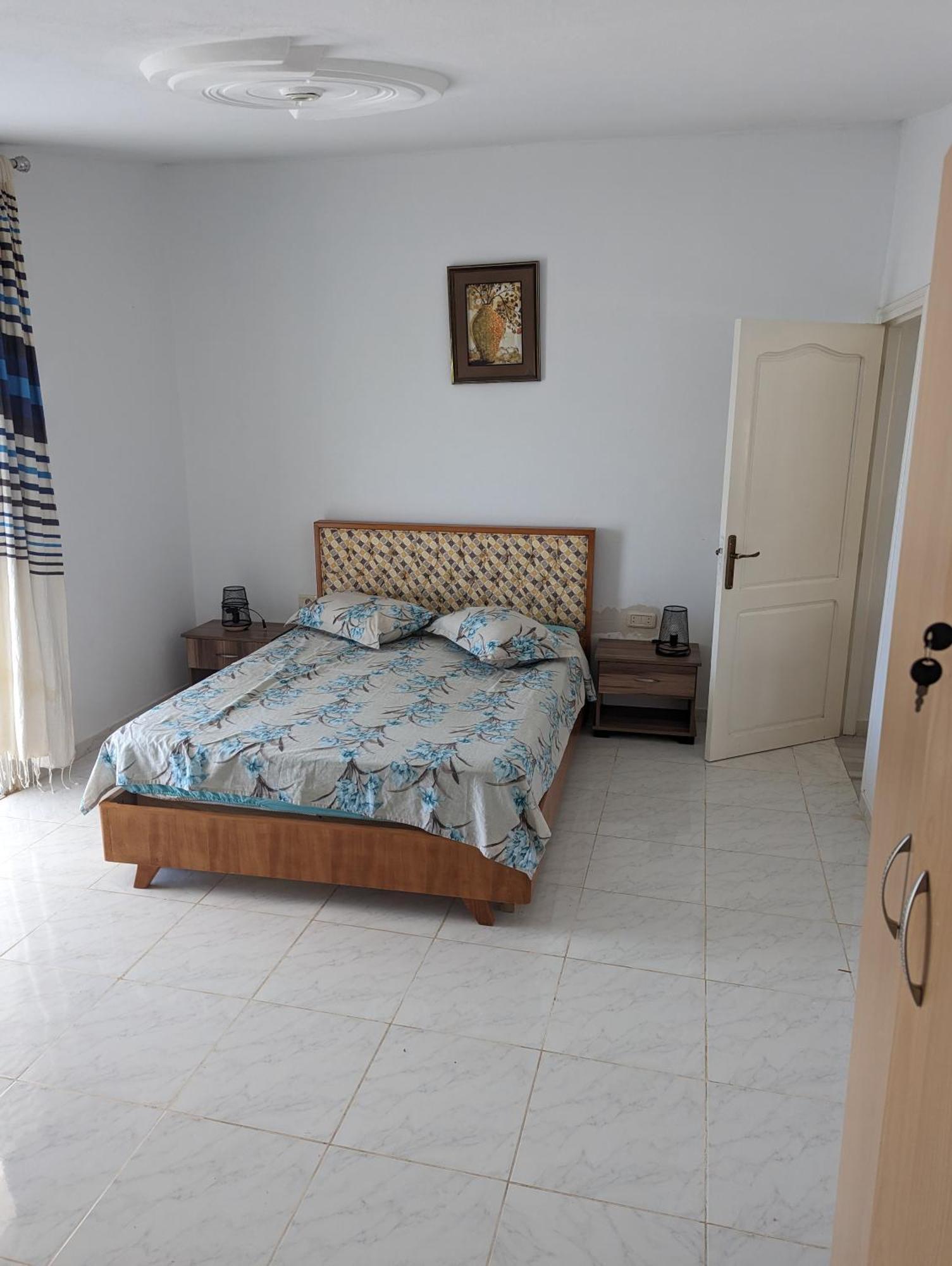 Nn Residence Табарка Екстериор снимка