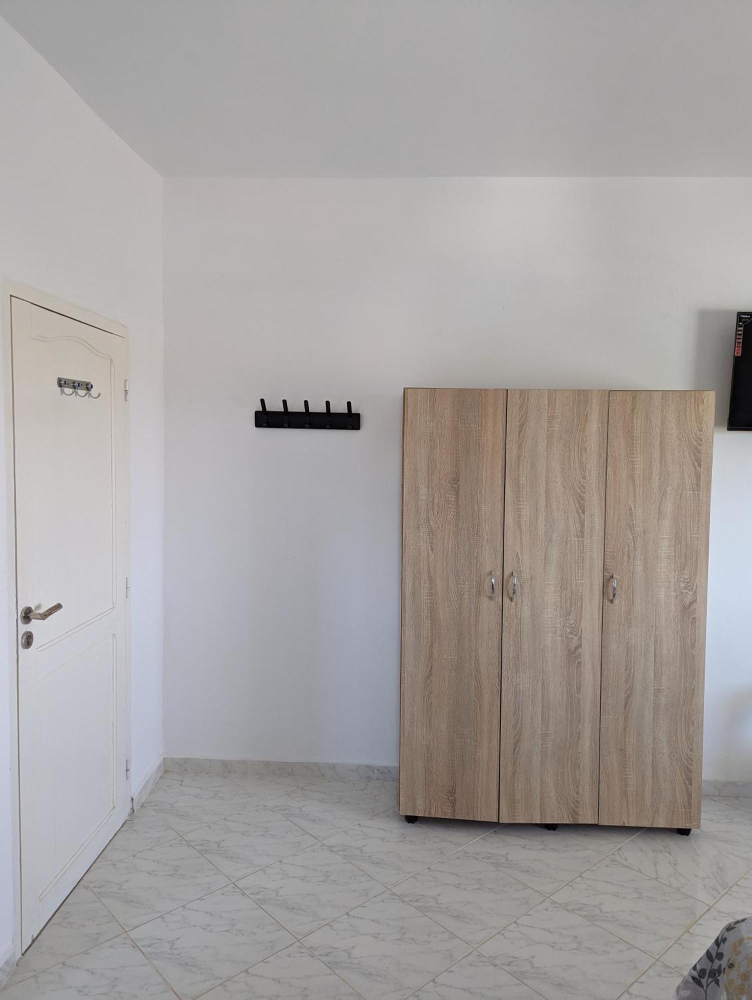 Nn Residence Табарка Екстериор снимка